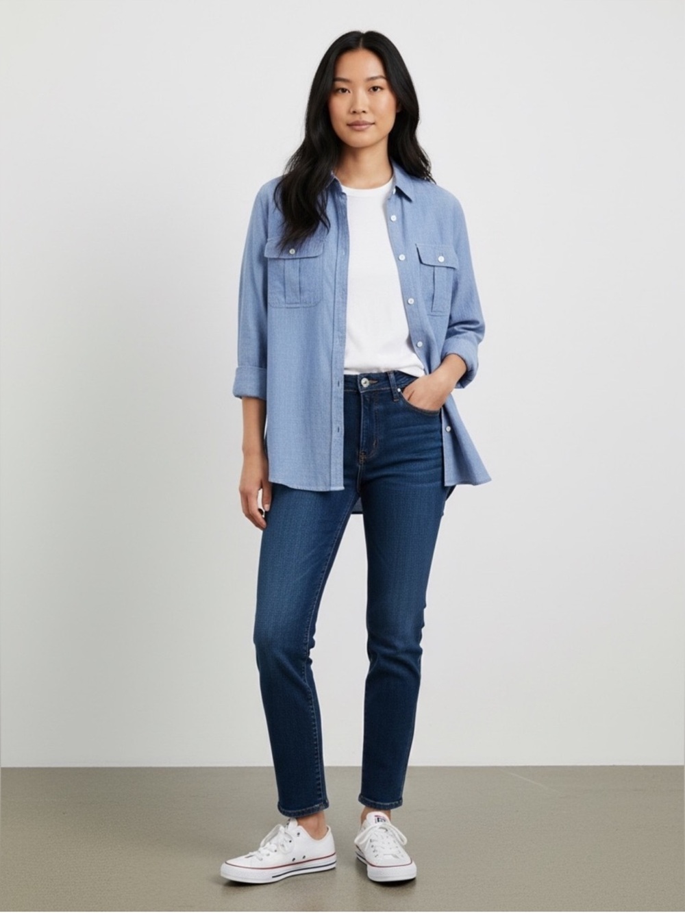 Banana Republic classic blue long sleeve button down blouse shirt size medium